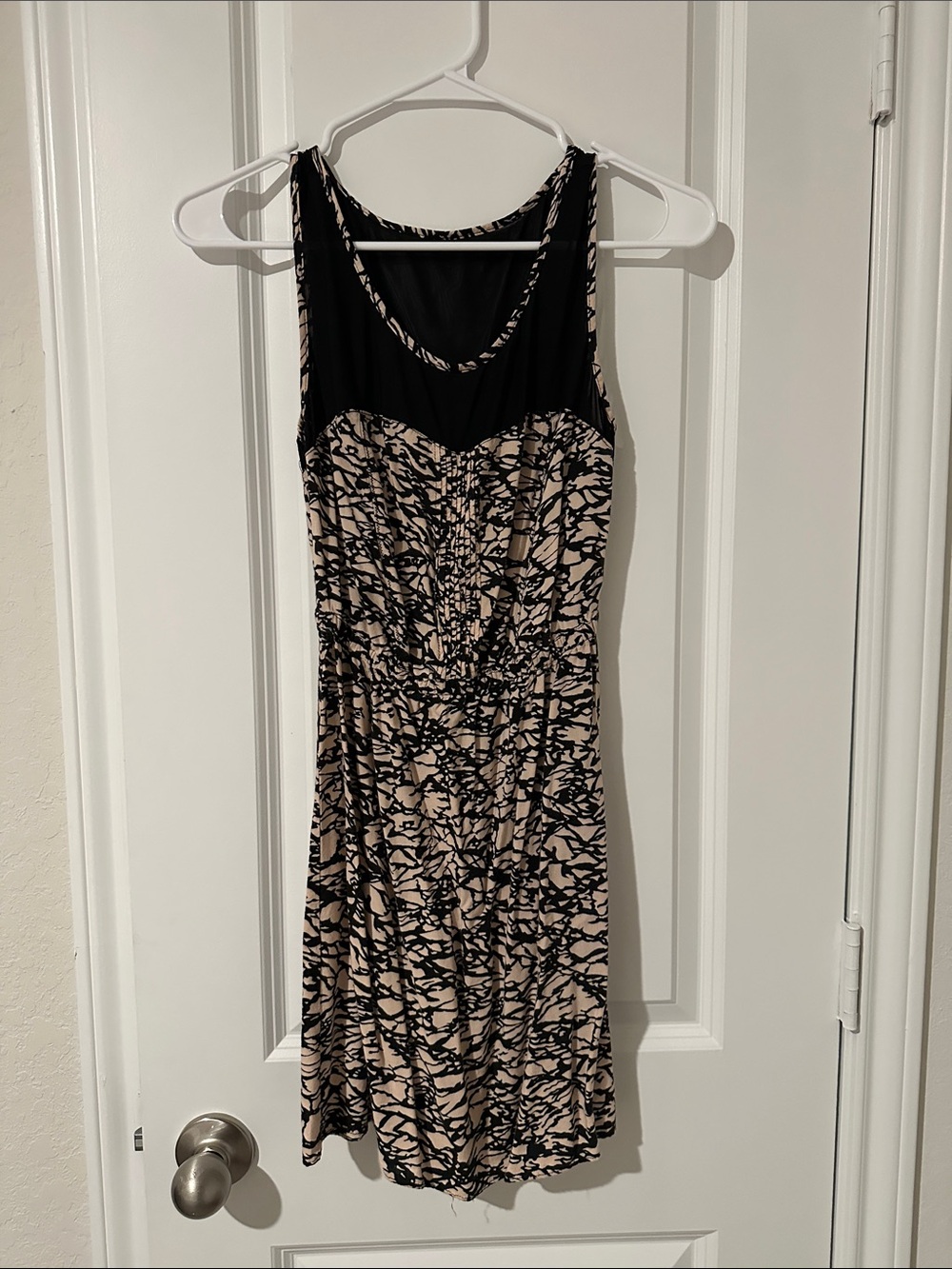 Sleeveless Black and Beige Patterned Women's Dress